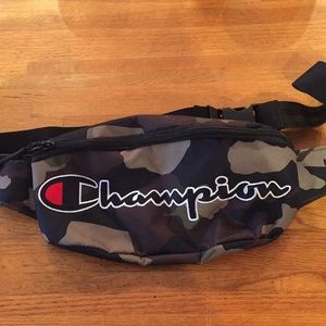 Champion Camo Hip Pack